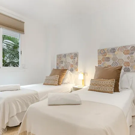 Vacation I Puerto Banus Apt, 24-7 Security, A Minute From The Marina, The Sea And Luxury Shopping Apartmán Marbella