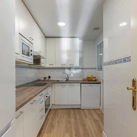 Vacation I Puerto Banus Apt, 24-7 Security, A Minute From The Marina, The Sea And Luxury Shopping Apartmán *