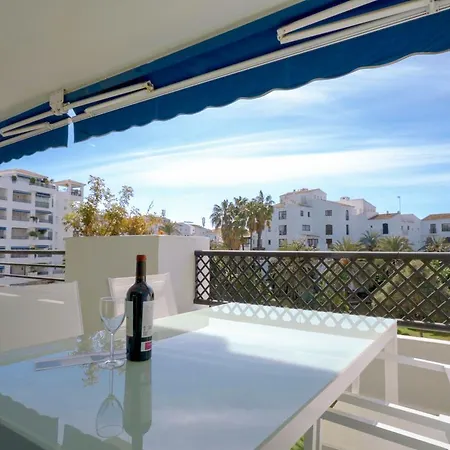 Vacation I Puerto Banus Apt, 24-7 Security, A Minute From The Marina, The Sea And Luxury Shopping *