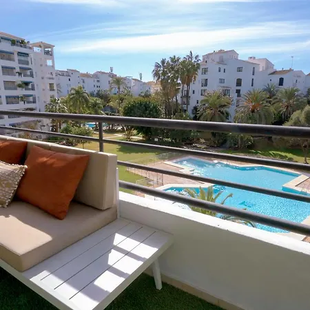 Vacation I Puerto Banus Apt, 24-7 Security, A Minute From The Marina, The Sea And Luxury Shopping *