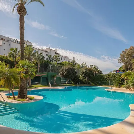 Vacation I Puerto Banus Apt, 24-7 Security, A Minute From The Marina, The Sea And Luxury Shopping * Marbella