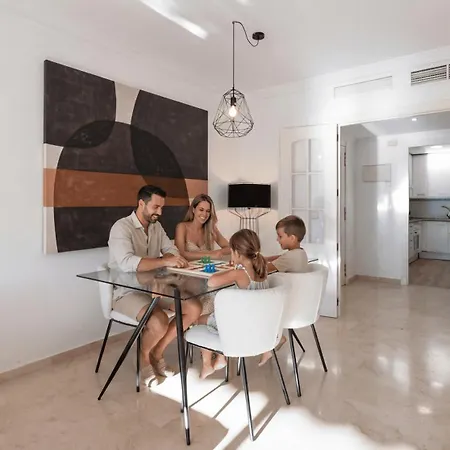 Vacation I Puerto Banus Apt, 24-7 Security, A Minute From The Marina, The Sea And Luxury Shopping マルベーリャ
