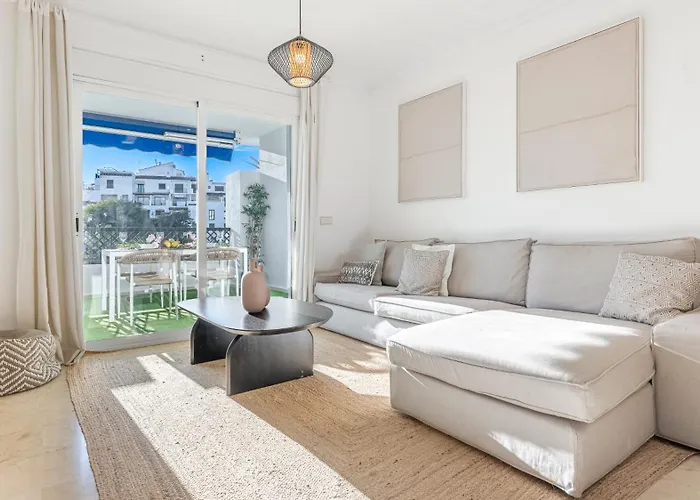 Vacation I Puerto Banus Apt, 24-7 Security, A Minute From The Marina, The Sea And Luxury Shopping Апартаменты *