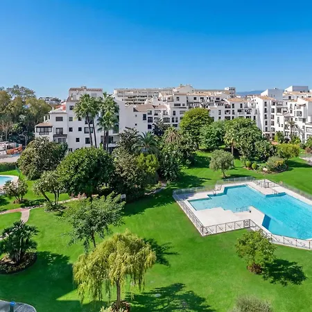 Vacation I Puerto Banus Apt, 24-7 Security, A Minute From The Marina, The Sea And Luxury Shopping 아파트 마르베야