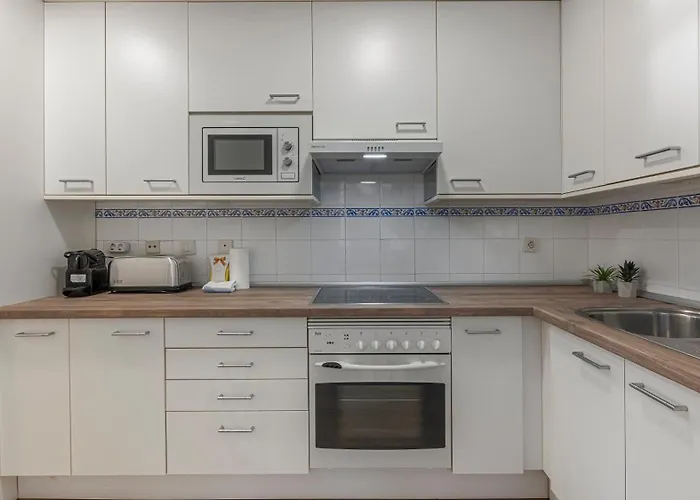 Vacation Marbella: Puerto Banus With Marina Access Apartment *